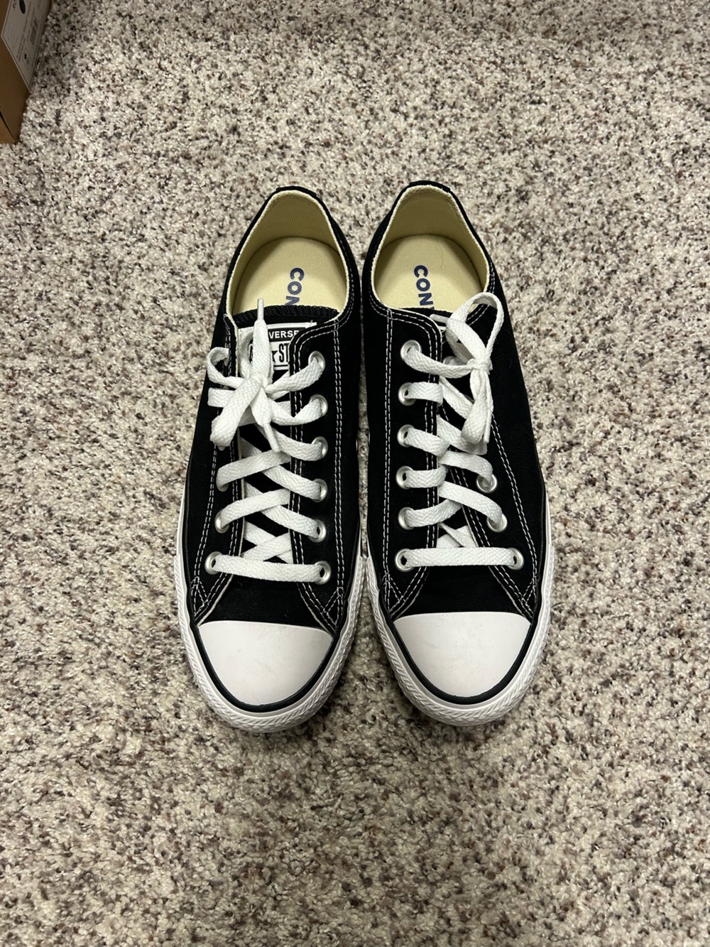 Converse | Black Low Top Sneakers